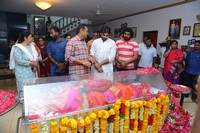 Pawan Kalyan Pays Homage To Vijaya Nirmala
